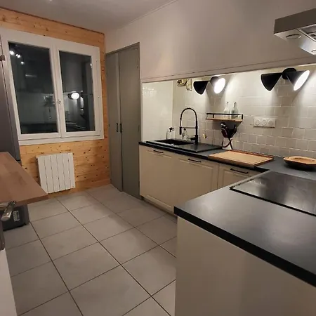 Rez De Jardin, Proche Centre Appartement